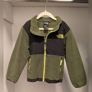 North Face - 5T- Green and Black Kids Long Sleeve Fleece